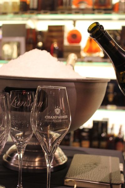 Champagner Club-Glas im Gourmet Bistro. Foto: 80 GRAD, Düsseldorf