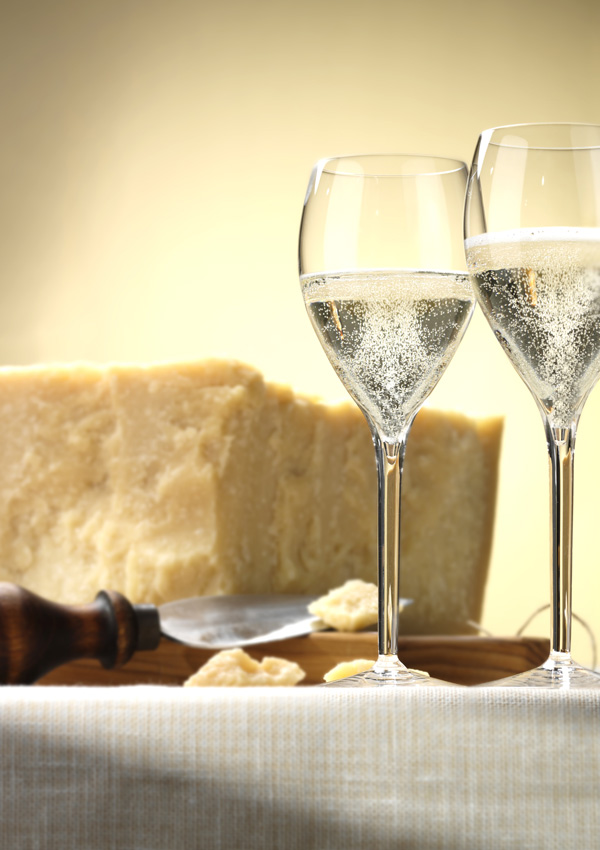 Parmigiano Reggiano und Champagner